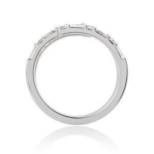 Baquette and Round Diamond Ring